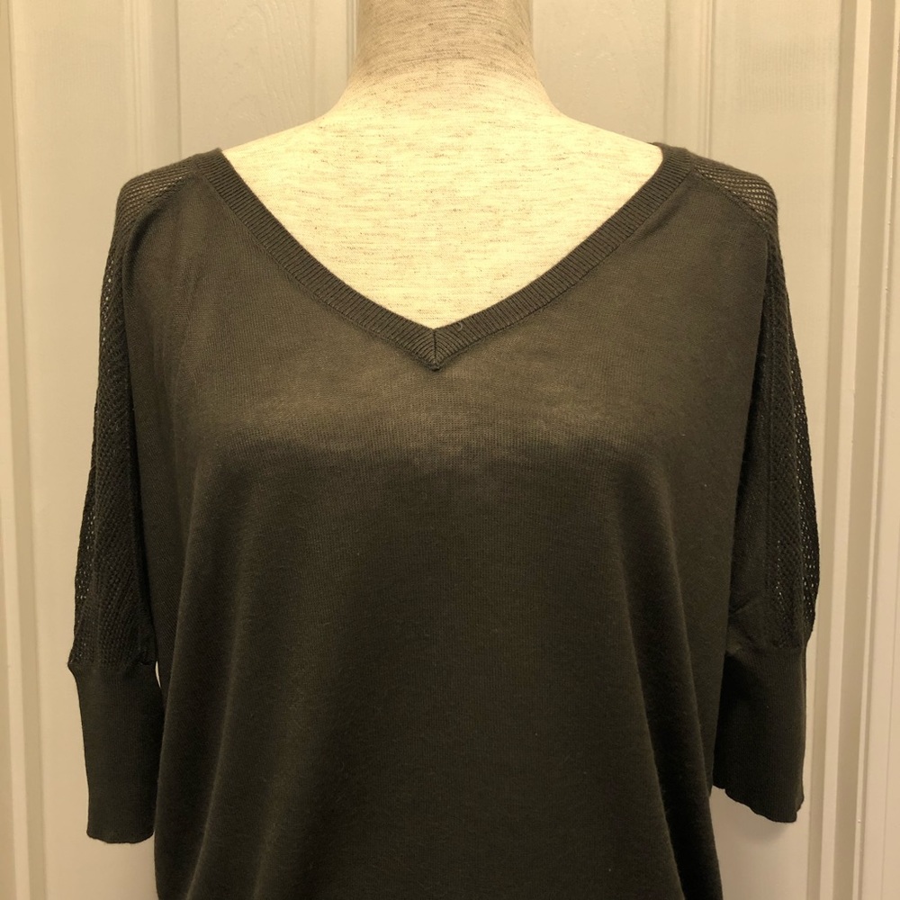 Woman’s - Express V-Neck Sweater - Medium